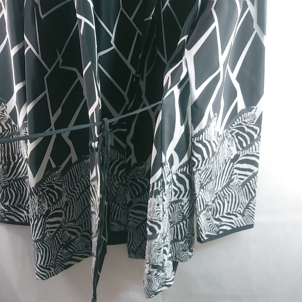 Hbs 16 Zebra Wrap Tunic Top Plus - image 3